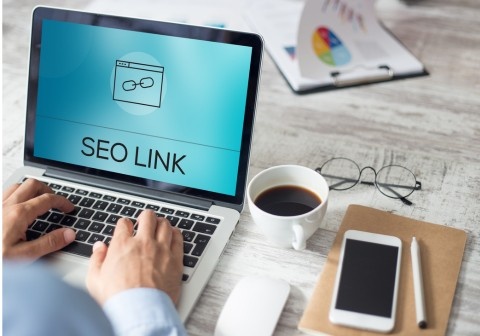 build safe off-page SEO backlinks in 2026 using ethical link building, quality websites, and strong backlink analysis strategies.